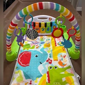 Colorful baby play mat